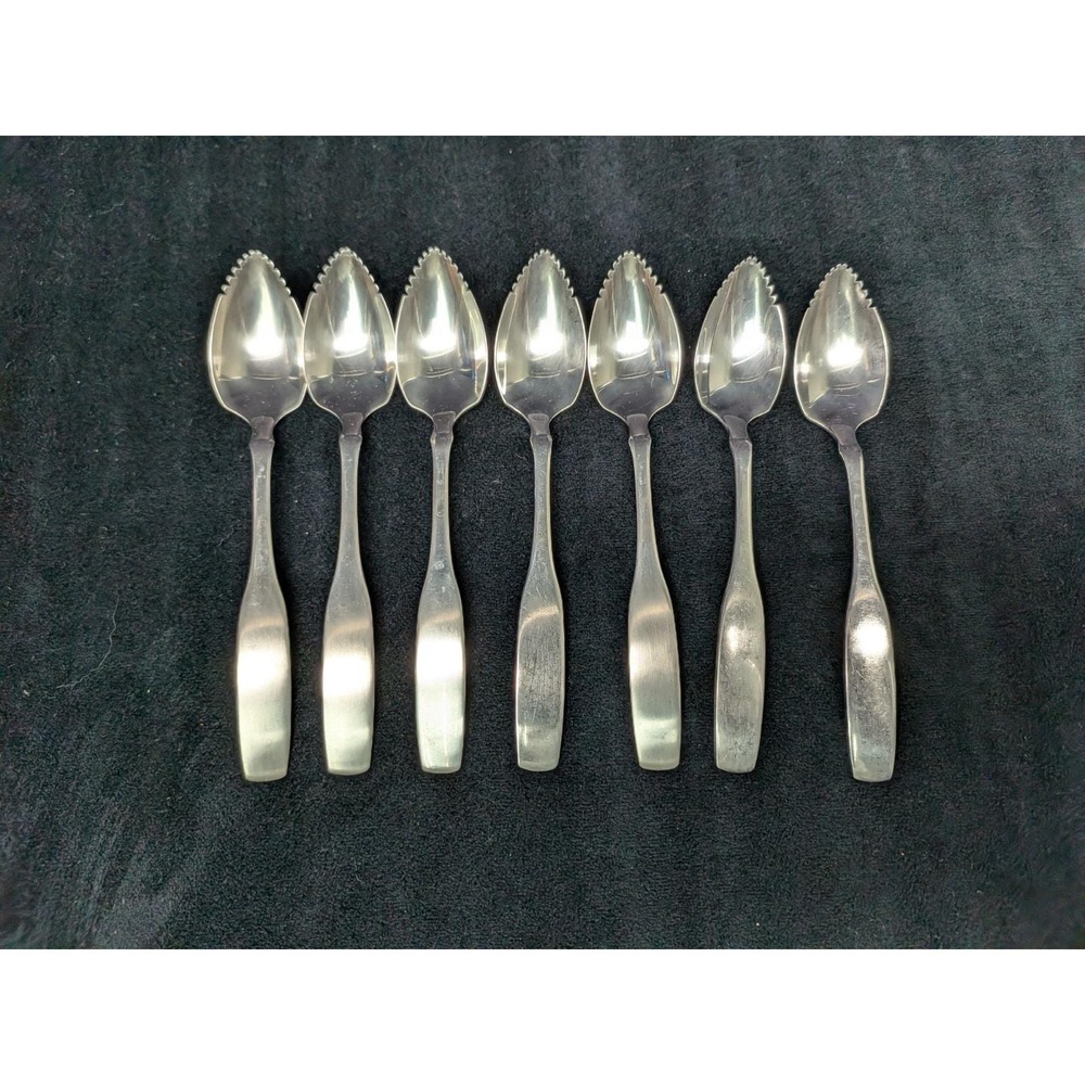 Oneida Community Paul Revere Grapefruit Spoons Stainless Flatware 5 7/8 Set of 7